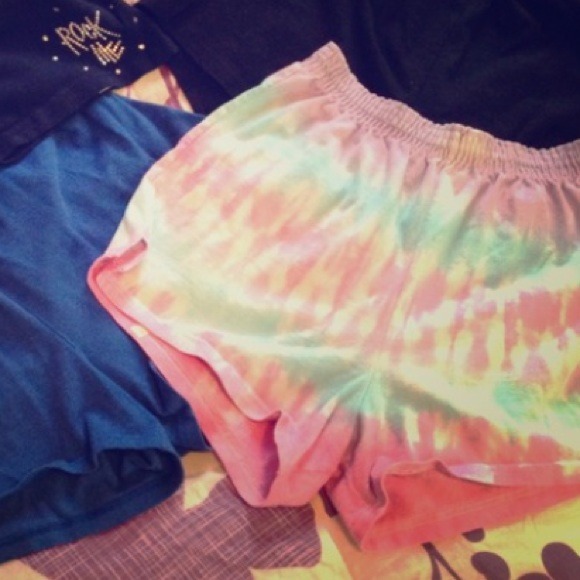 Tye-dye soffe shorts!