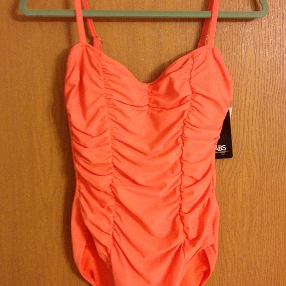 🍒Sold🍒ABS Allen Schwartz NWT Swimsuit!