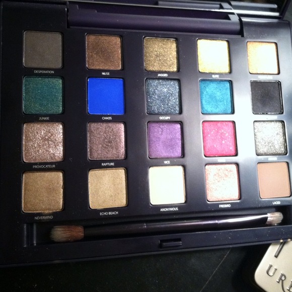 🚫SOLD🚫 Urban Decay Vice Palette
