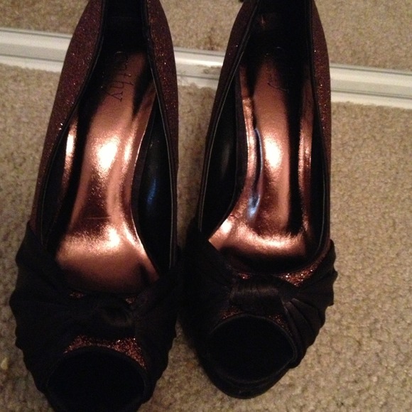 ✋SOLD - Picture 2 of 3