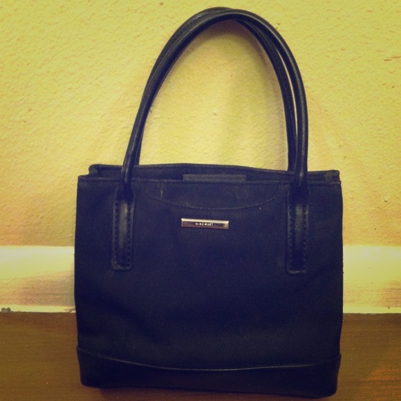 Cute purse!