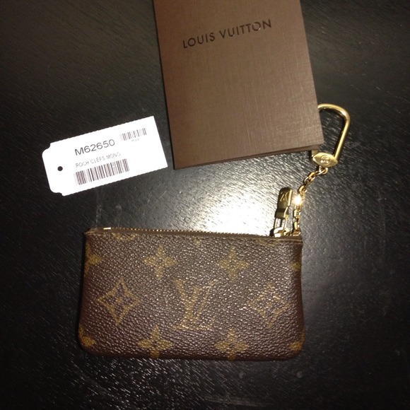 🚫SOLD🚫Authentic monogram Louis Vuitton pouch