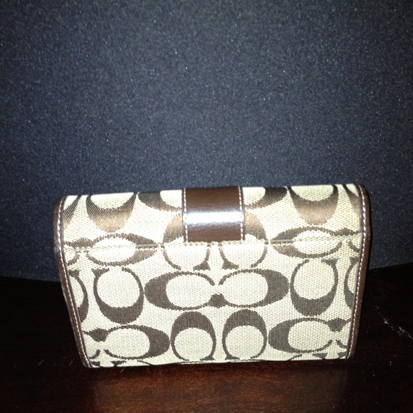 Coach Wallet - Picture 2 of 4
