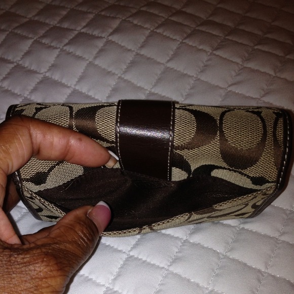 Coach Wallet - Picture 4 of 4