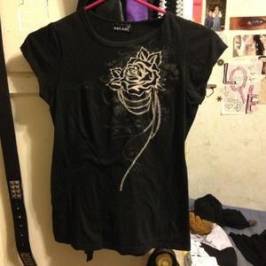Black rosé printed t shirt