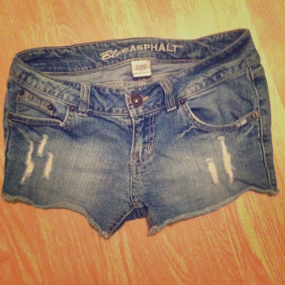 Short shorts