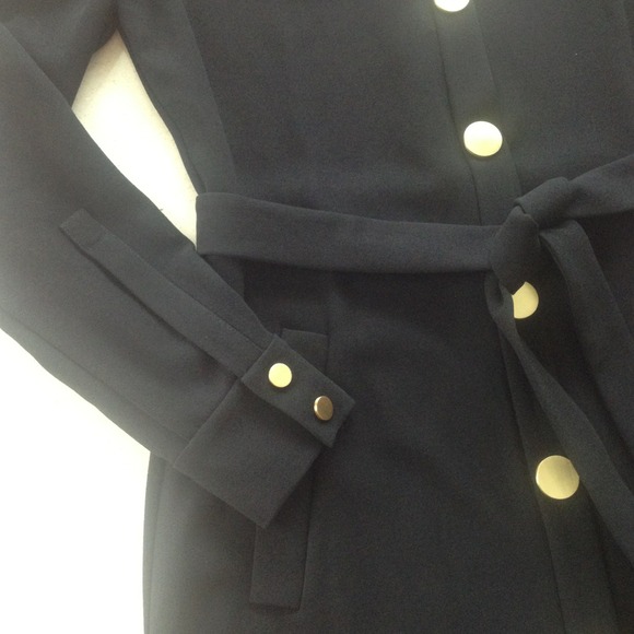 πHost Pick! π DVF Tunis dress - Picture 3 of 4