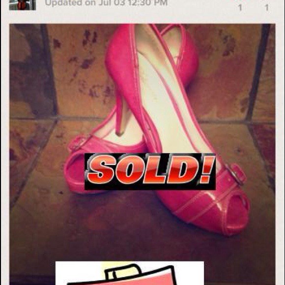 SOLD -- Glam bright pink peep toes
