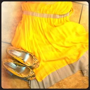 (Reduced) Yellow flower heels
