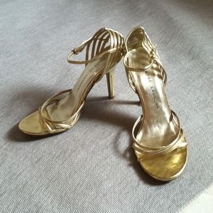 Chinese laundry gold heels