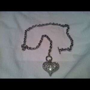 BEAUTIFUL heart necklace ❤