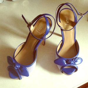 Adorable retro shoes!