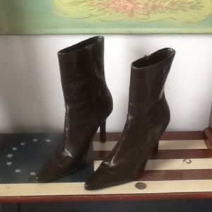 Dark brown Nine West boots