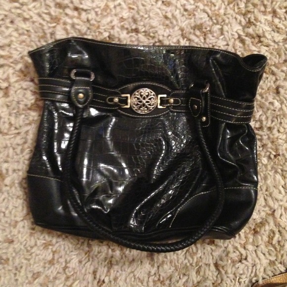 Medium to small purse