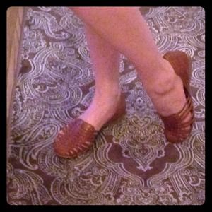 Nine West huaraches size 7