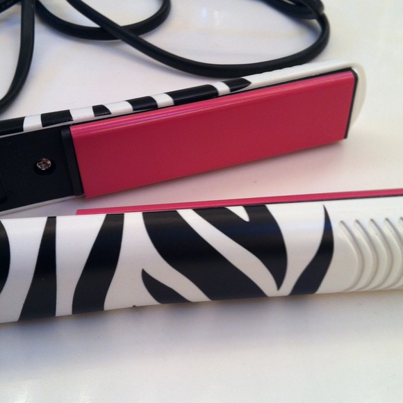 Zebra print and hot pink straightener - Picture 2 of 3