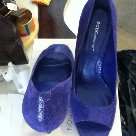 Purple open toe heels - Picture 3 of 3