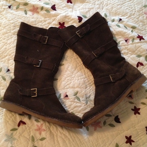 📌Sold📌Brown boots