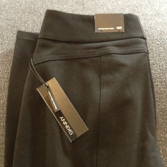🚫SOLD🚫Express Dress Pants Size 00R Skinny Cut - Picture 4 of 4