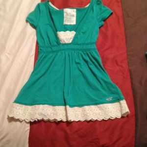 Hollister shirt. *price reduced*