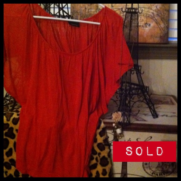 🔴SOLD🔴Reddish/rustic in color shirt!