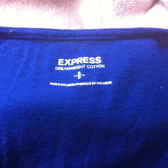 Don't wear it anymore so I'm selling it! - Picture 3 of 3