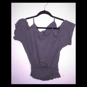 ✨TRADED✨ 💕CUTE💕 Diva Gray Top!