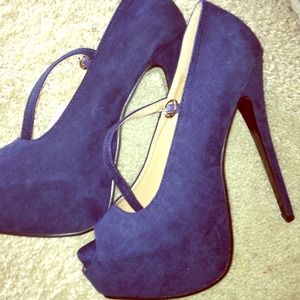 TRADE! 👠🆕Navy Blue Stilettos!👠
