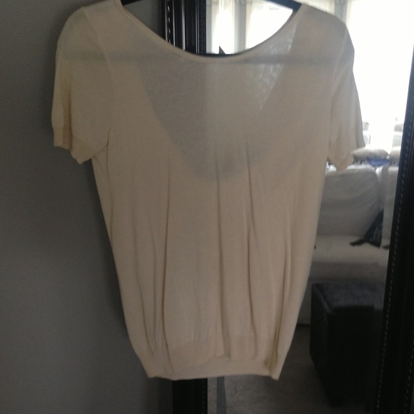 Cream SS Sweater with Bow detail on back - Picture 1 of 2