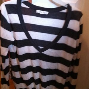 Black and white long sleeve