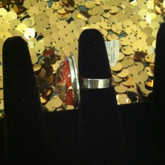 Vintage Style Speckled Ring - Picture 2 of 3