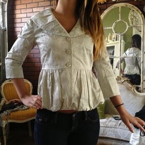 Bubble bottom blazer