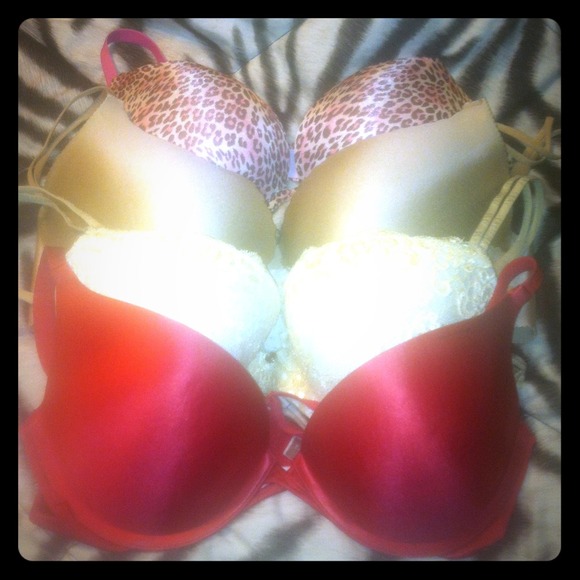 -4 Victoria Secret Bras Push Up