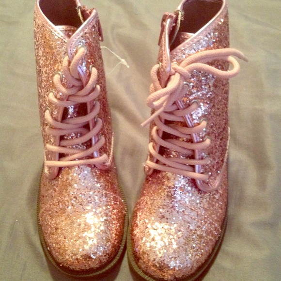 Children's place sparkle boots NWOT
