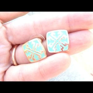 Tory Burch Studs in mint NWT
