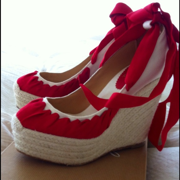 SOLD: Christian Louboutins (100% auth) - Picture 2 of 4