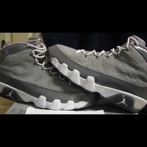 COOL GREY 9'S