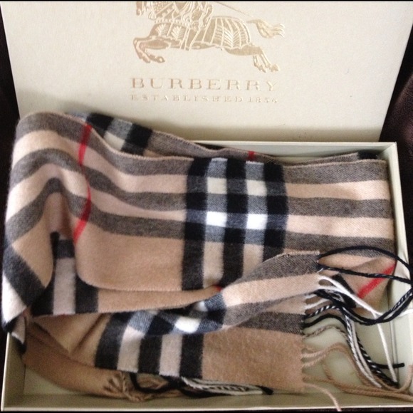 Burberry Accessories - ❌SOLD❌🏆💖100% Authentic BURBERRY Cashmere Scarf🎀