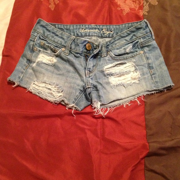 A&E shorts *price reduced*traded