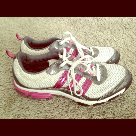 Adidas runners-RESERVED