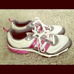 Adidas runners-RESERVED