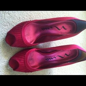 Red Nina peep toes