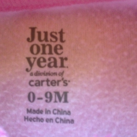 Carter's 0-9 month sleeper pjs - Picture 3 of 3