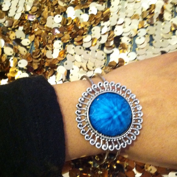 Bracelet - Picture 2 of 2