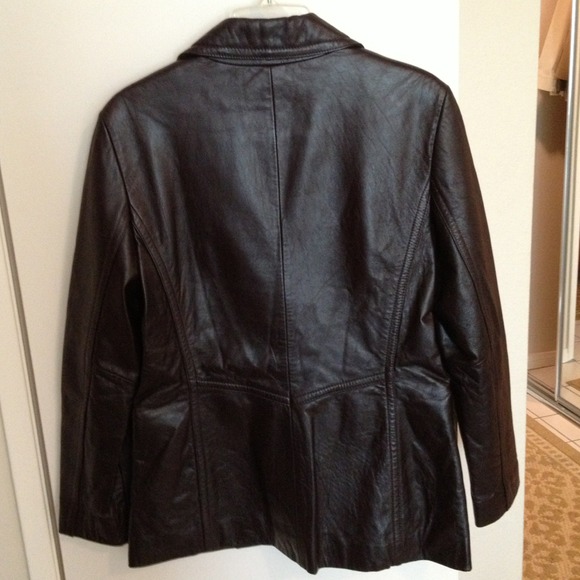 ❌❌SOLD❌❌ Brown Leather Jacket🍒HOST PICK🍒 - Picture 3 of 4