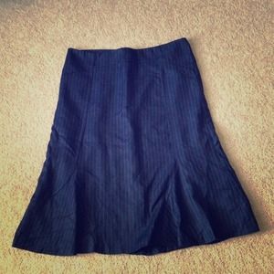 Beautiful Merona skirt. Size 4
