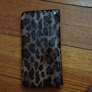 Nice wallet used 3 times