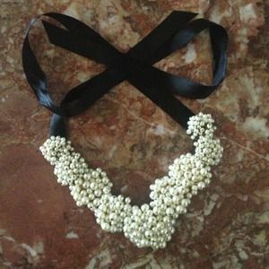 Pearl statement necklace
