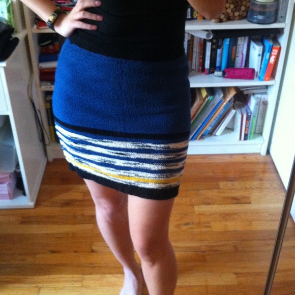 💝Host Pick💝Missoni skirt - Picture 2 of 3