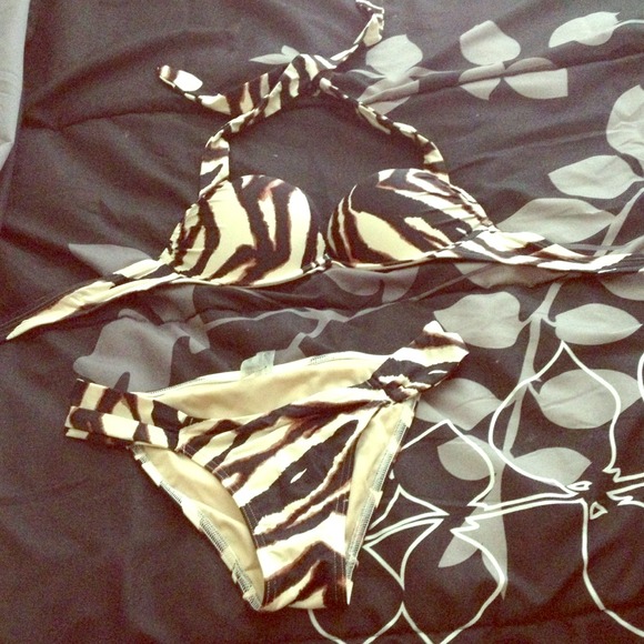 Vs bombshell bikini